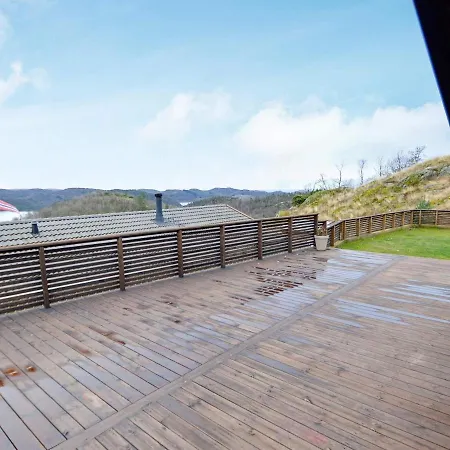 Holiday Ii Feriehus Lyngdal